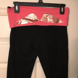 VICTORIAS SECRET leggings!